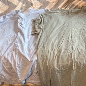 Set of Two T-Shirts in Blue and Green